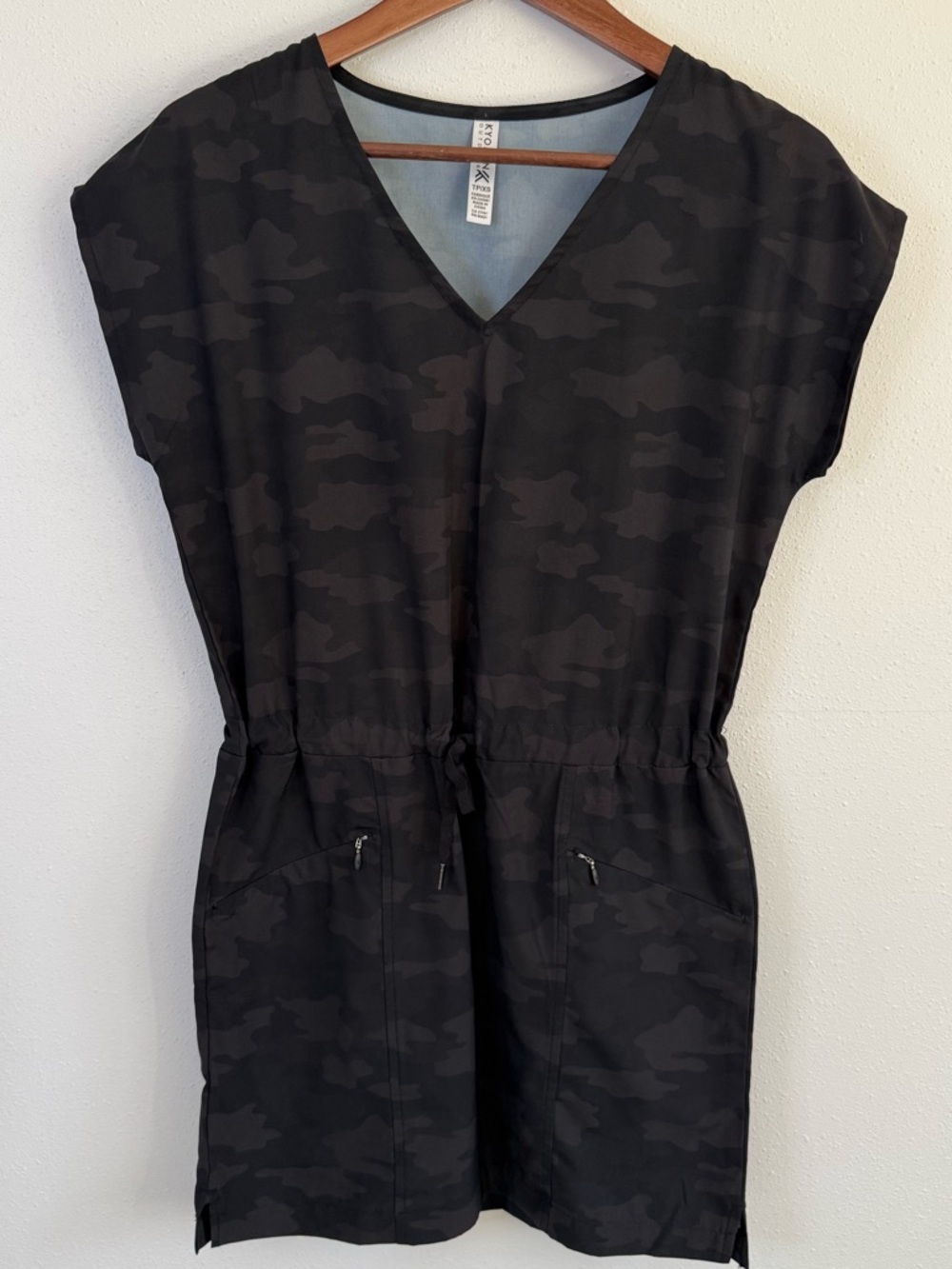 Kyodan Camo Dress XS Cinch Waist Zip Pocket Athleisure Utility Dress